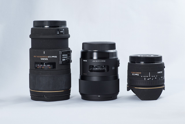 Compare the size of  Sigma 35 mm F1.4 DG HSM (in the middle) with Sigma 150 mm f/2.8 DG HSM Macro and Sigma 15 mm f/2.8 DG HSM Diagonal Fisheye.